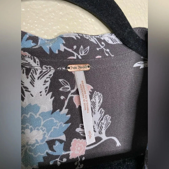 Free People Easy Girl Boho Tunic Floral Top - Picture 4 of 13